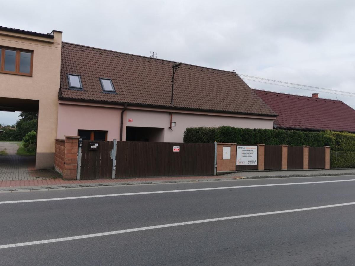 Apartmany Svitkov 79 Pardubice Eksteriør billede