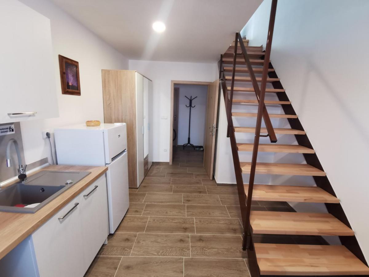 Apartmany Svitkov 79 Pardubice Eksteriør billede