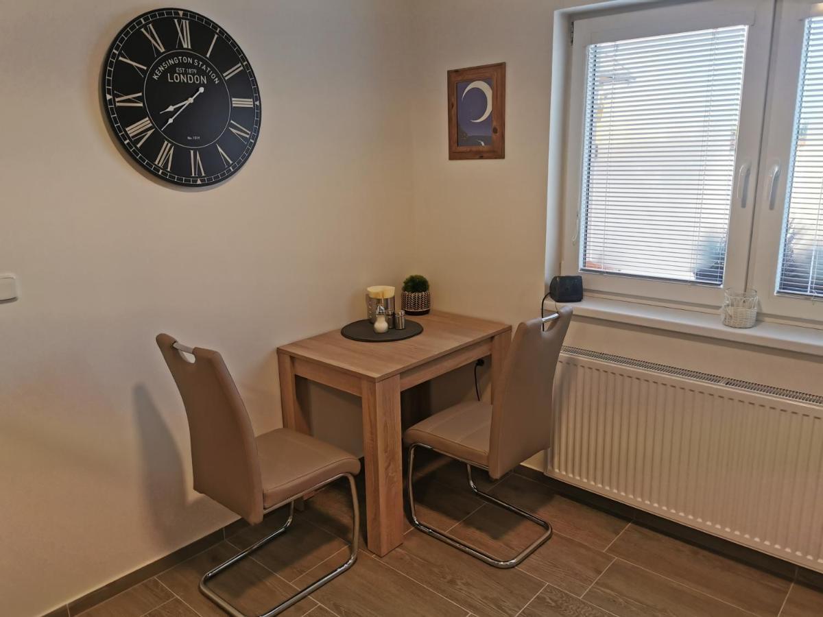 Apartmany Svitkov 79 Pardubice Eksteriør billede