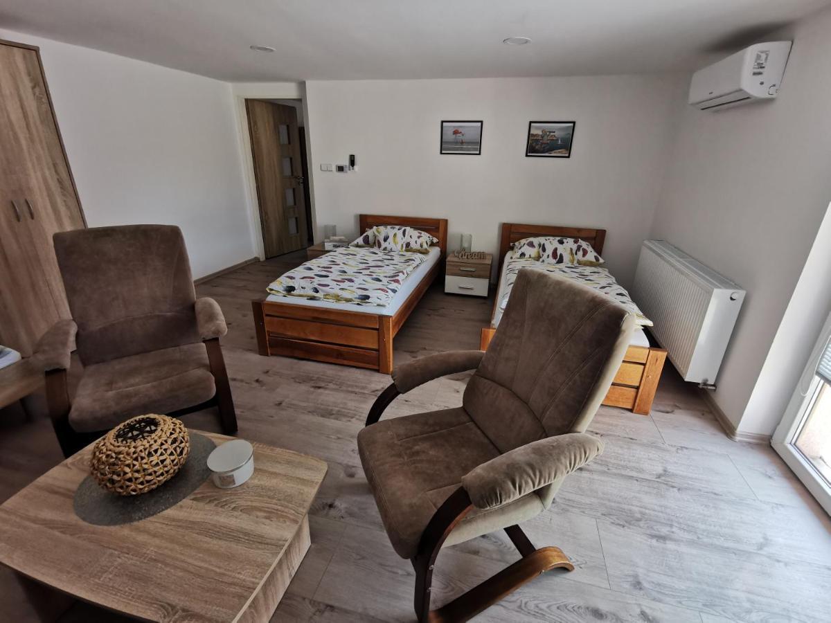 Apartmany Svitkov 79 Pardubice Eksteriør billede
